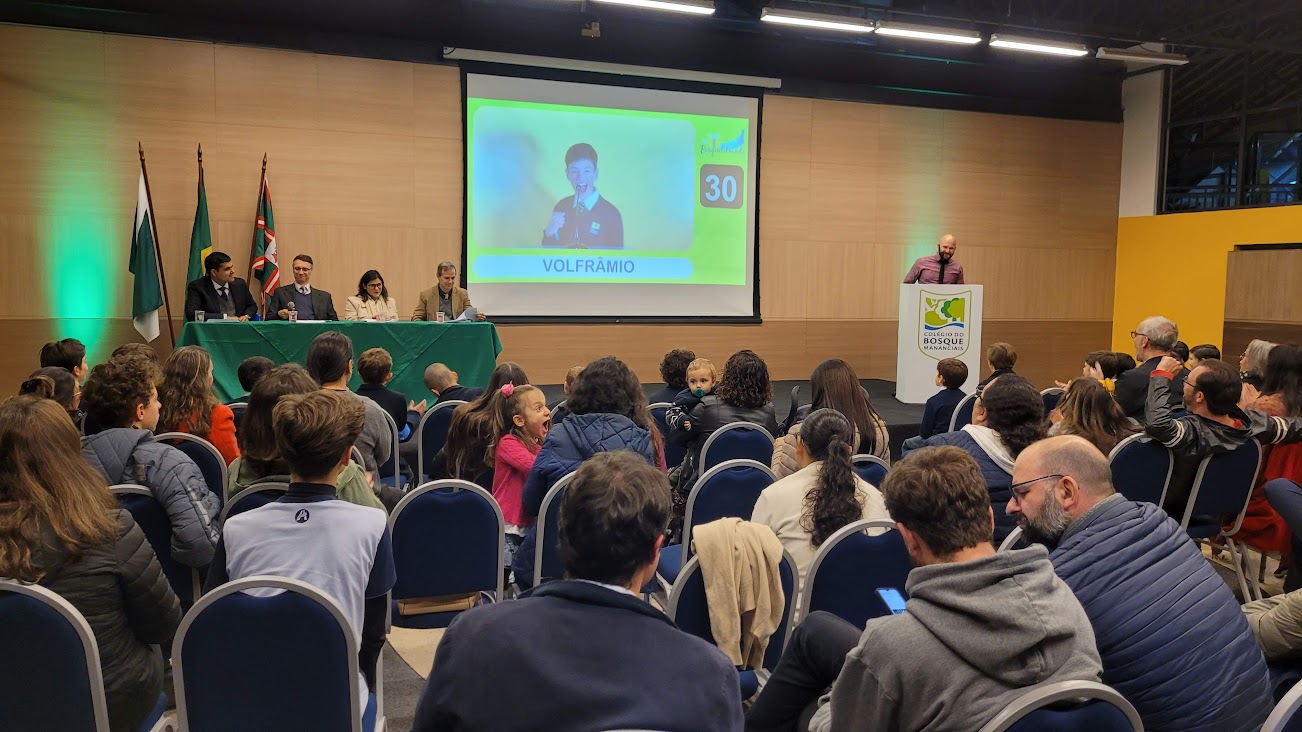 III Bosqueletrando empolga alunos, pais e torcida