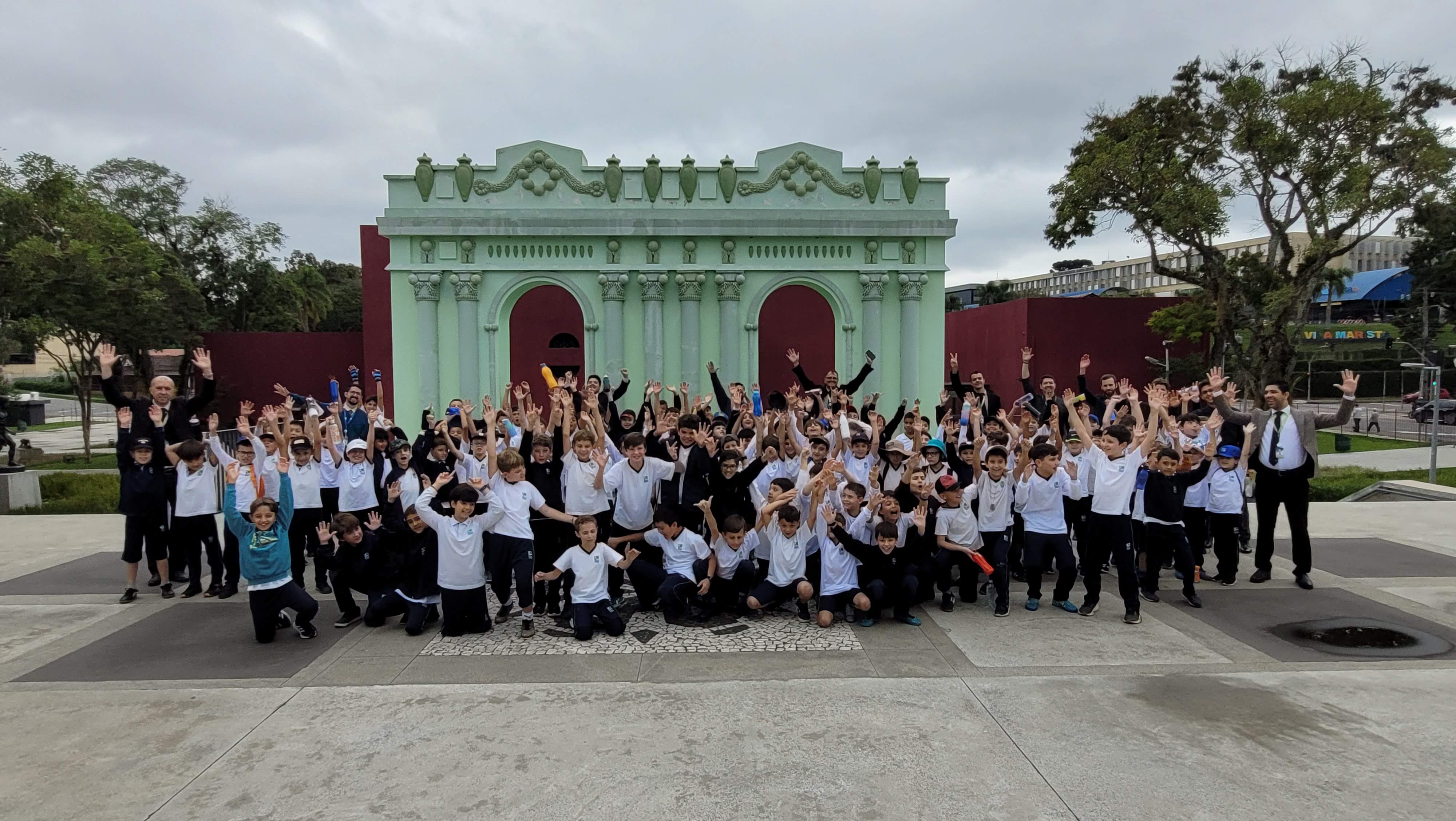 PASSEIO PEDAGÓGICO DAS TURMAS DO FUNDAMENTAL I AO PARQUE SÃO LOURENÇO